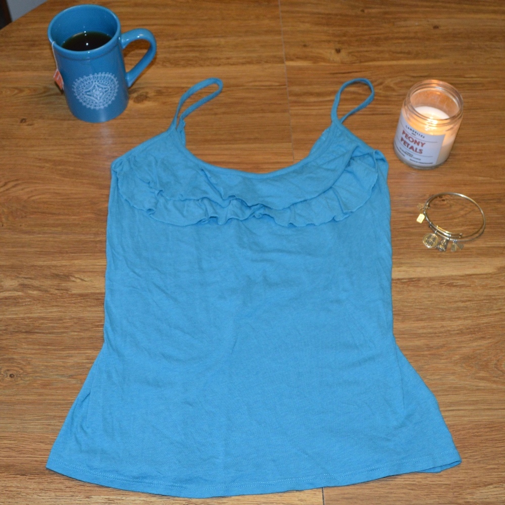 Old Navy ruffle cami with adjustable straps